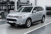 Mitsubishi Outlander 2012–2021 Boční nášlapy Maya V1 (2 ks, hliník) fotografie 3