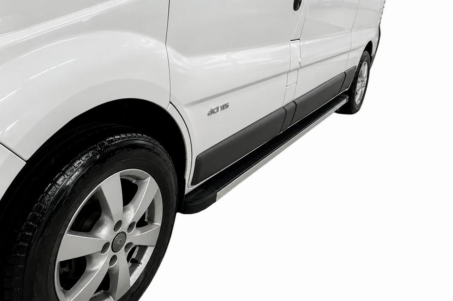 Opel Vivaro 2001–2015 Boční nášlapy Maya (2 ks, hliník) Image