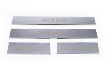 Dodge Nitro 2006–2011 Nerezové kryty prahů Carmos – horní část fotografie 4