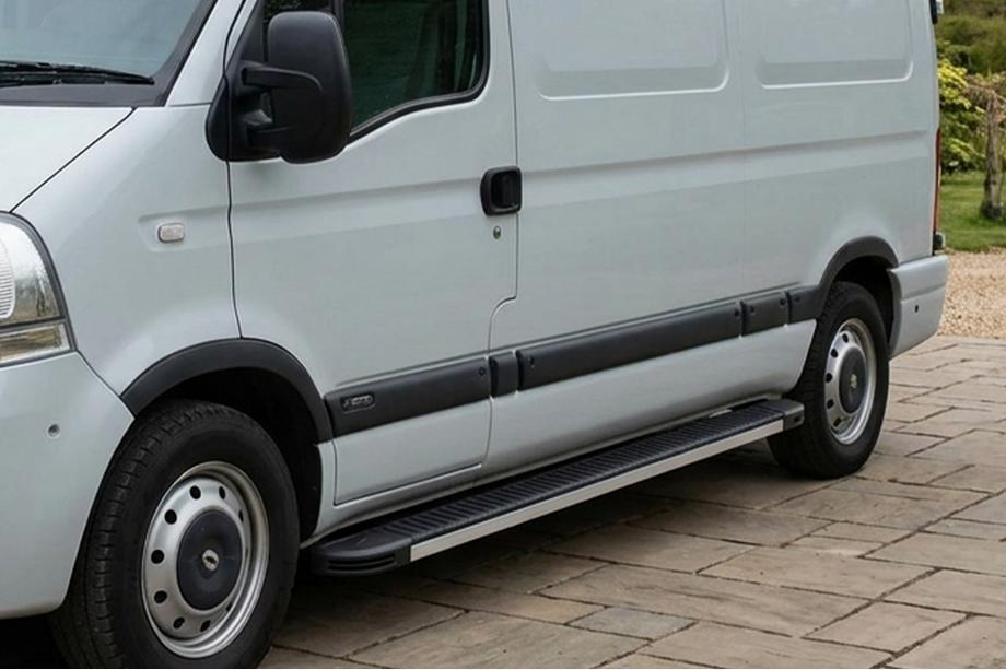 Nissan Interstar 2002–2010 Boční nášlapy Maya (2 ks, hliník) Image