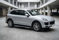 Porsche Cayenne 2010–2017 Boční nášlapy Maya V1 (2 ks, hliník) fotografie 1