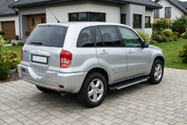 Toyota Rav 4 2001–2005 Boční nášlapy Maya V1 (2 ks, hliník) fotografie 1