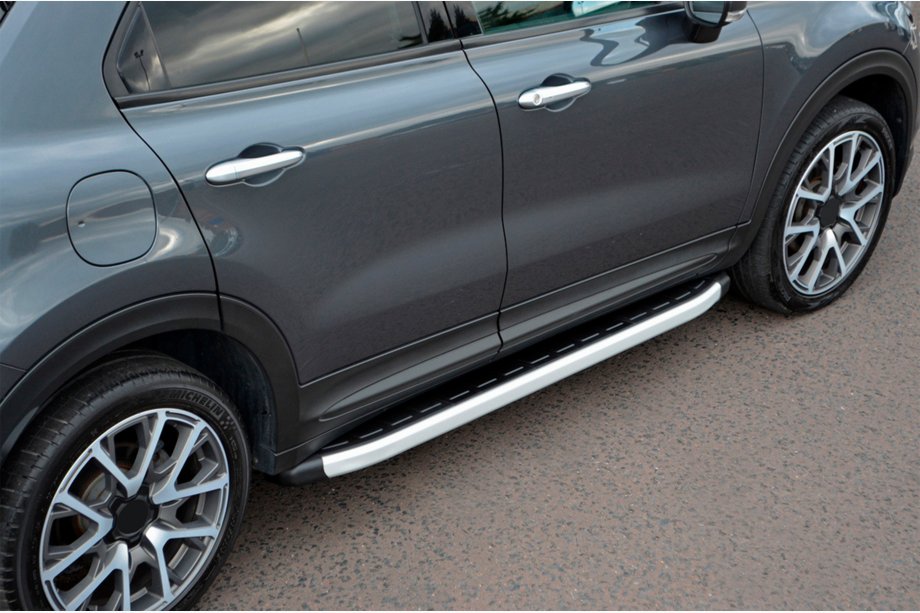 Fiat 500X 2014–2024 Boční nášlapy Fullmond (2 ks, hliník) Image