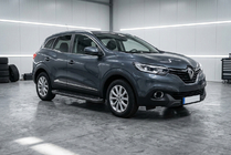 Renault Kadjar 2015–2022 Boční nášlapy Allmond Black (2 ks, hliník) fotografie 1