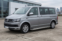 Volkswagen T6 2015–2024 Boční prahy Maydos V2 (2 ks, nerez) Pouze pro krátký rozvor fotografie 1