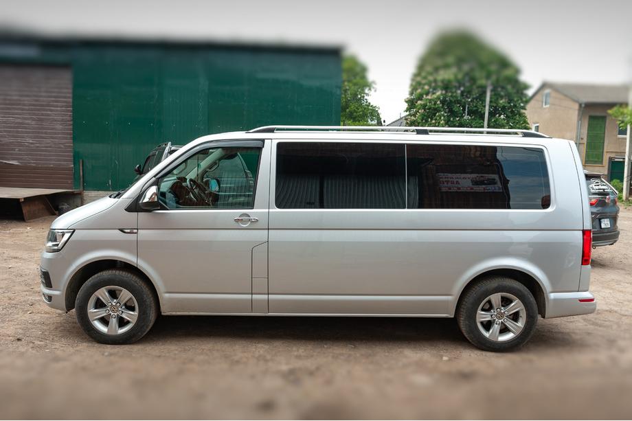 Volkswagen T6 2015–2024 Střešní ližiny CROWN (matná šedá) Dlouhý rozvor Fotografie 3