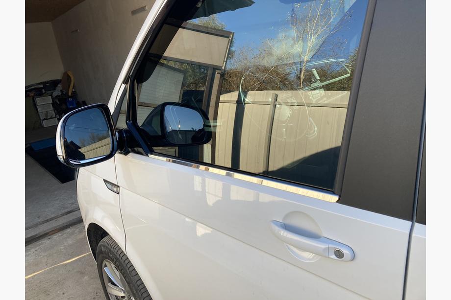 Volkswagen T6 2015–2024 Ozdobné lišty oken (2 ks, nerez) OmsaLine – italská nerezová ocel Image