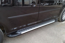 Volkswagen Caddy 2015–2020 Boční nášlapy Allmond Grey (2 ks, hliník) Maxi (dlouhý rozvor) fotografie 1