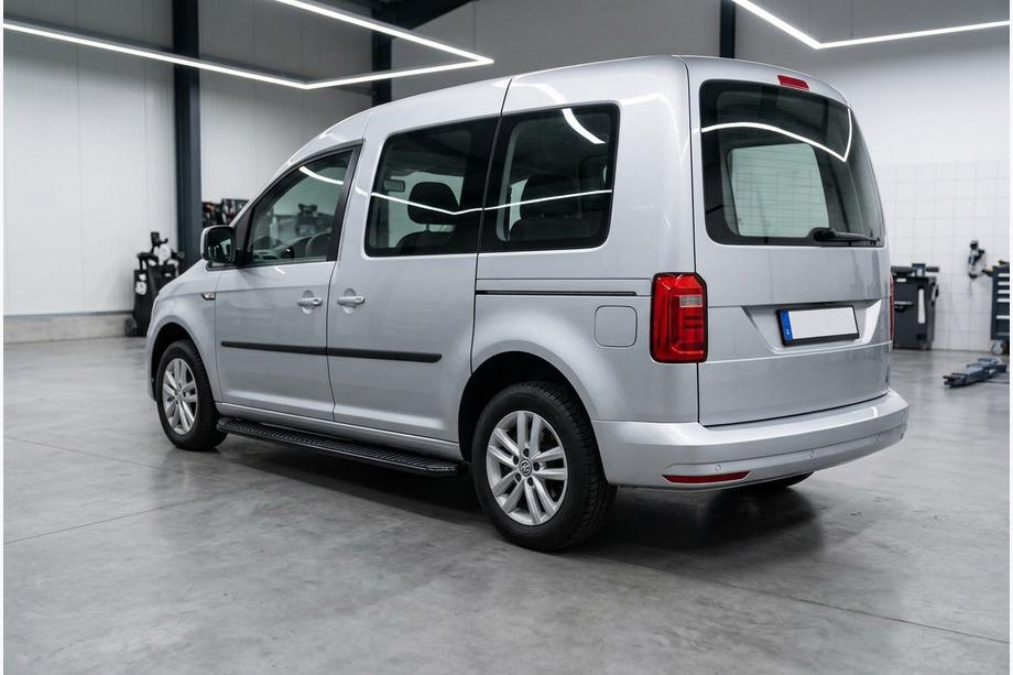 Volkswagen Caddy 2015–2020 Boční nášlapy Tayga Black (2 ks, hliník) Standardní základna Image