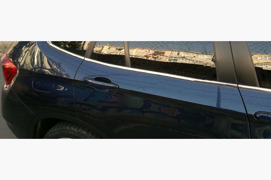 BMW X1 E84 2009–2015 Spodní okenní lišty (nerez) sada 6 ks Fotografie 4