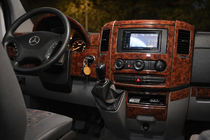 Mercedes Sprinter W906 2006–2018 Dekorativní lišty na palubní desku (Meric, 50 dílů) Karbon fotografie 2