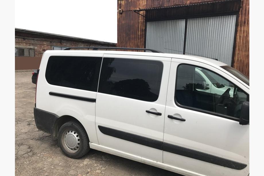 Citroen Jumpy 2007–2017 Černé střešní ližiny Image