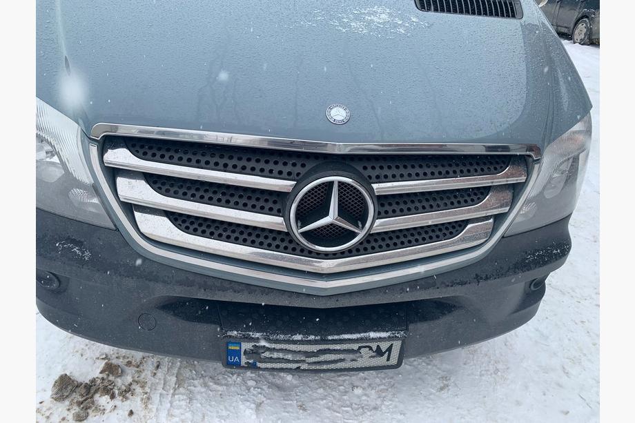 Mercedes Sprinter W906 2006–2018 Rámeček masky chladiče (2013↗, nerez) Fotografie 4