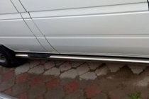 Mercedes Sprinter W901/902/903/904/905 1995–2006 Boční nášlapy – nerezové trubky (2 ks) Střední rozvor, Ø60 fotografie 2
