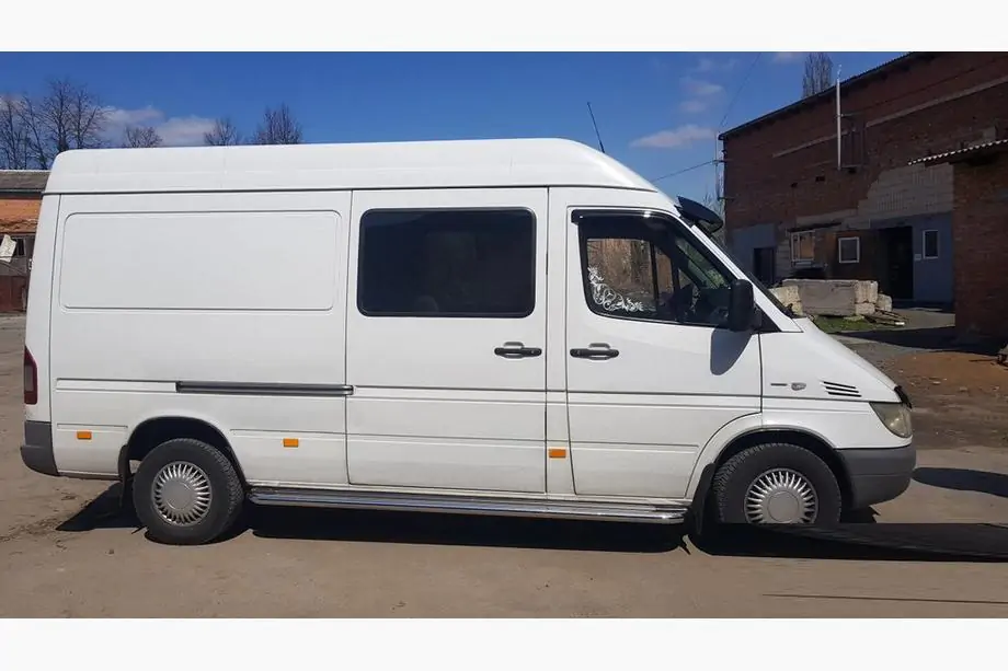 Mercedes Sprinter W901/902/903/904/905 1995–2006 Boční nášlapy Premium (2 ks, nerez) Fotografie 1