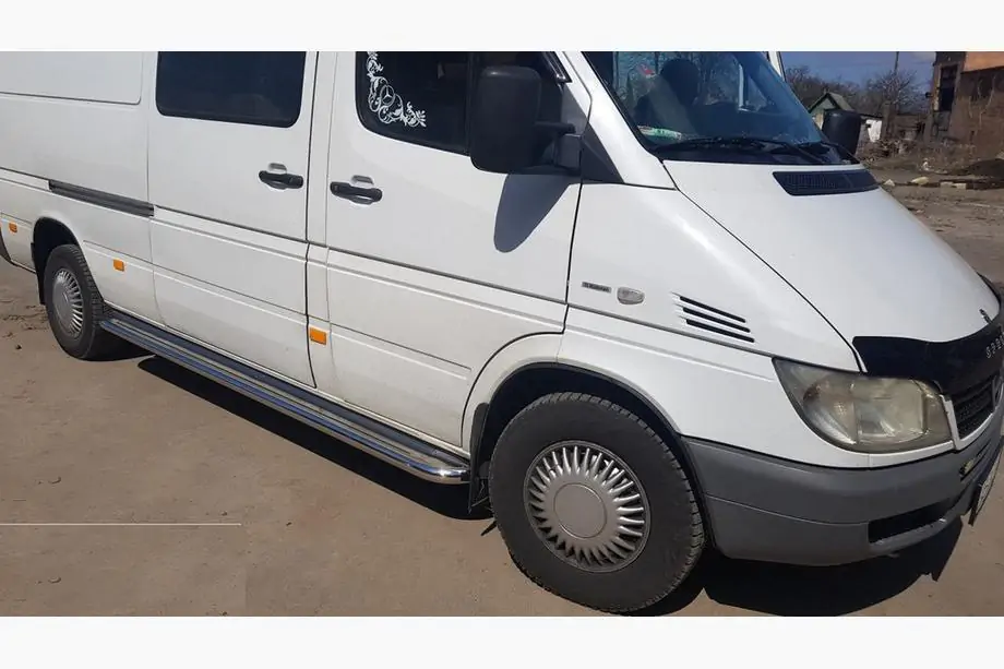 Mercedes Sprinter W901/902/903/904/905 1995–2006 Boční nášlapy Premium (2 ks, nerez) Fotografie 3
