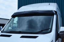 Ford Transit 2014– Sluneční kšilt na čelní sklo (černý lesk, 5 mm) fotografie 4