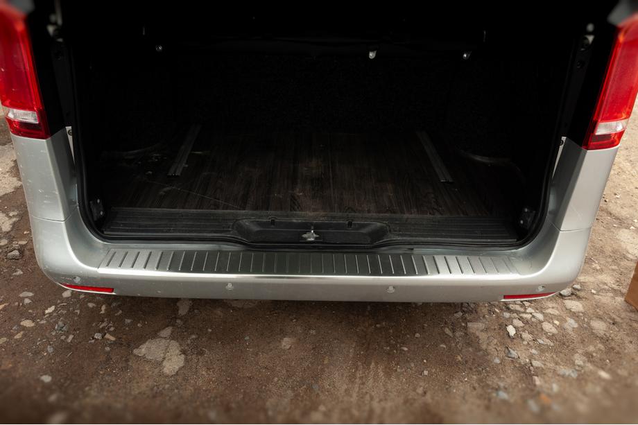 Mercedes Vito/V-class W447 2014– Ochranná lišta na zadní nárazník OmsaLine (nerez) Image