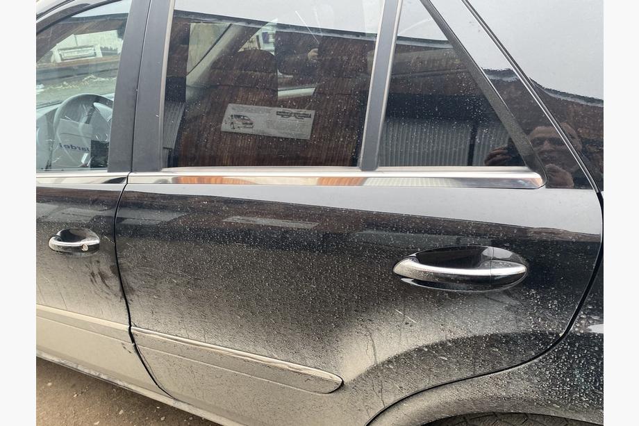 Mercedes ML W164 2005–2011 Vnější okenní lišty (4 ks, nerez) OmsaLine – italská nerezová ocel Fotografie 7