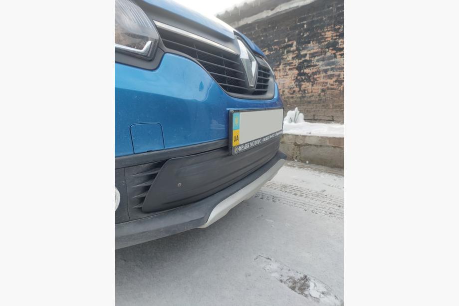 Renault Sandero 2013–2022 Zimní spodní kryt masky (2013-2017) Fotografie 5