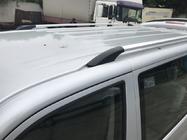 Volkswagen T5 Transporter 2003–2010 Chromované střešní ližiny Krátký rozvor, kovové patky fotografie 4