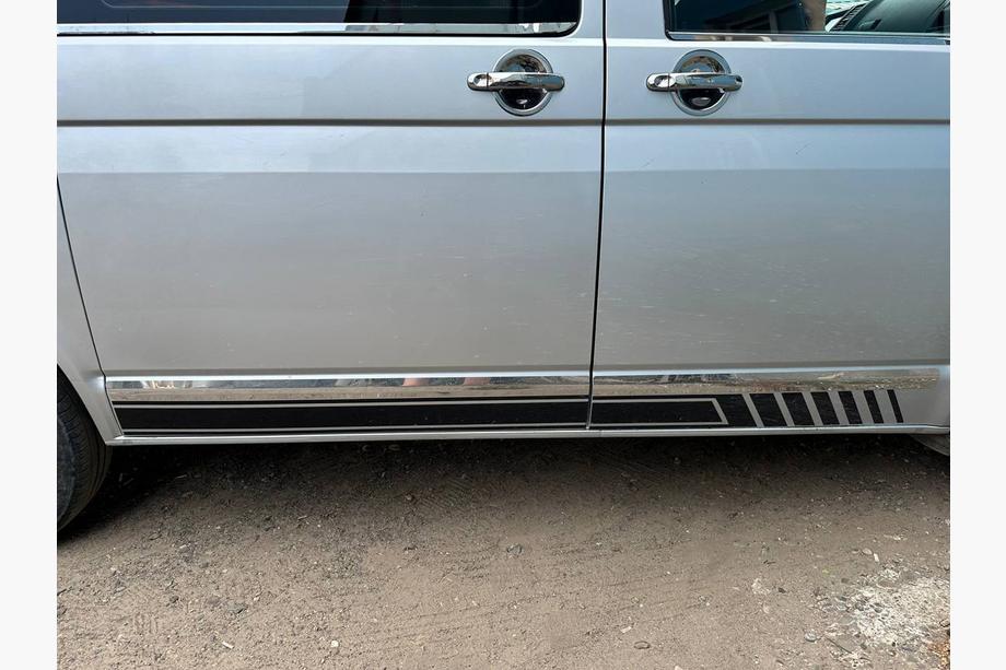 Volkswagen T5 Multivan 2003–2010 Lišty na dveře (nerez, chrom) 1 dveře, krátké, OmsaLine – italská nerezová ocel Fotografie 19
