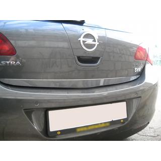 Nerezová lišta hrany víka kufru Opel Astra J 2009–2015 fotografie 3