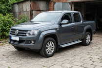 Volkswagen Amarok 2010–2022 Boční nášlapy Maya V2 (2 ks, hliník) fotografie 1