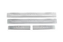 Volkswagen Bora 1998–2004 Nerezové kryty prahů OmsaLine (4 ks, nerez) fotografie 1
