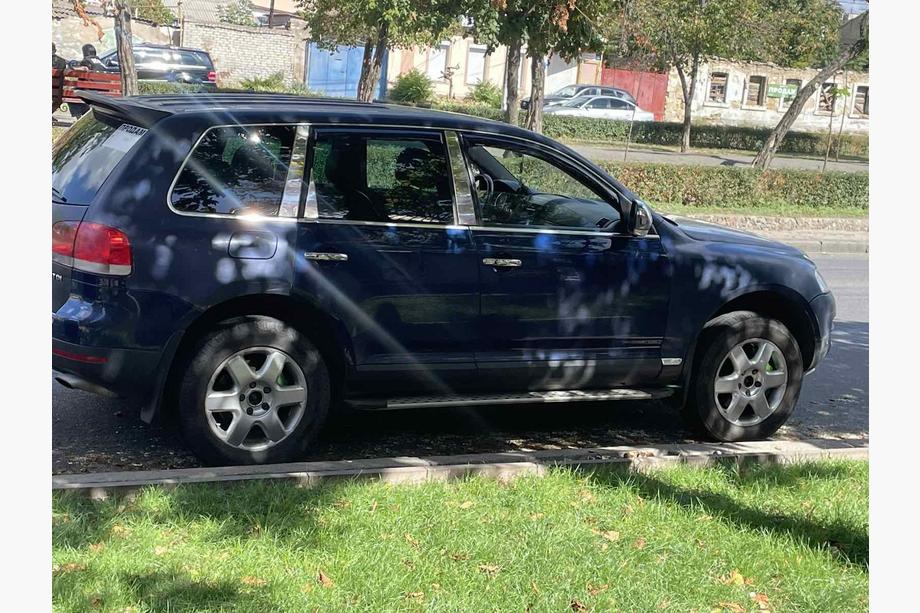 Volkswagen Touareg 2002–2010 Chromové kryty klik dveří (4 ks, nerez) Fotografie 4