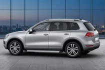 Volkswagen Touareg 2010–2018 Boční nášlapy Maya V2 (2 ks, hliník) fotografie 1