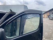 Opel Vivaro 2001–2015 Ofuky oken (2 ks, Niken) fotografie 3