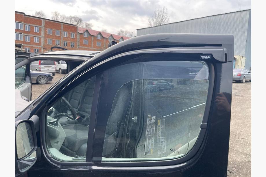 Opel Vivaro 2001–2015 Ofuky oken (2 ks, Niken) Image