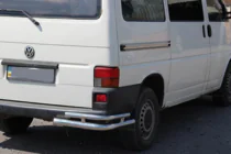 Volkswagen T4 Caravelle/Multivan 1990–2003 Zadní dvojité rohy AK003-Double (2 ks, nerez) fotografie 4