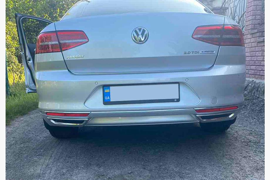 Volkswagen Passat B8 2015–2023 Chromové kryty imitace koncovek výfuku SD/SW (2015-2018, 2 ks, nerez) OmsaLine – italská nerezová ocel Fotografie 2