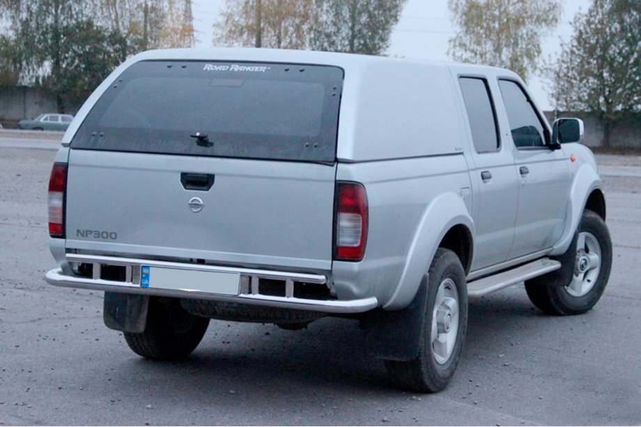 Nissan NP300 1999–2015 Zadní ochranný rám AK004 (nerez) Fotografie 3