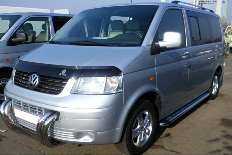 Volkswagen T5 Transporter 2003–2010 Nerezový bullbar ST006-04 „Nozdry“ Fotografie 4