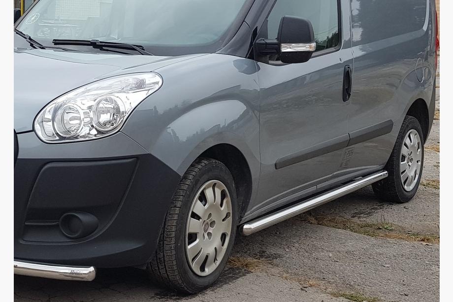 Fiat Doblo II 2010–2022 Boční nášlapy – nerezové trubky (2 ks) 60 mm, maxi základna Image