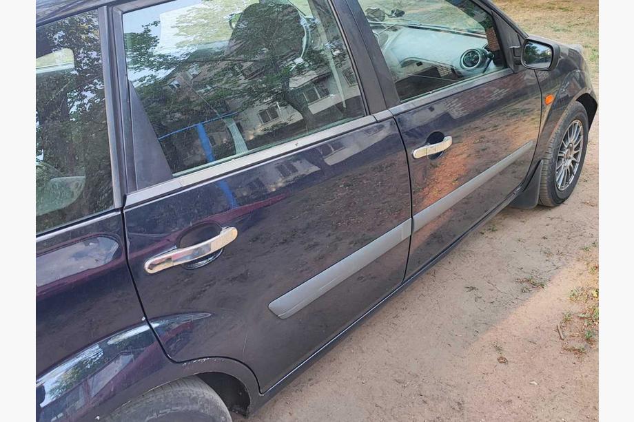 Ford Fiesta 2002–2008 Chromové kryty klik dveří (4 ks, nerez) Fotografie 3