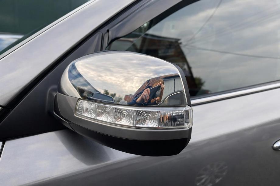 Kia Sorento II XM 2009–2014 Chromové kryty zpětných zrcátek (2 ks) Image