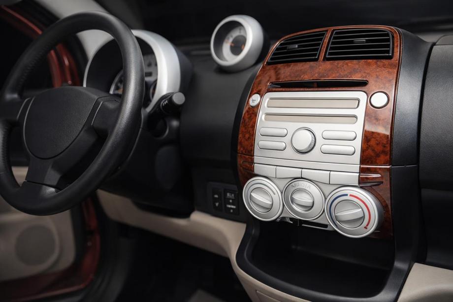 Daihatsu Sirion 2005–2015 Kryty palubní desky Hliník Image
