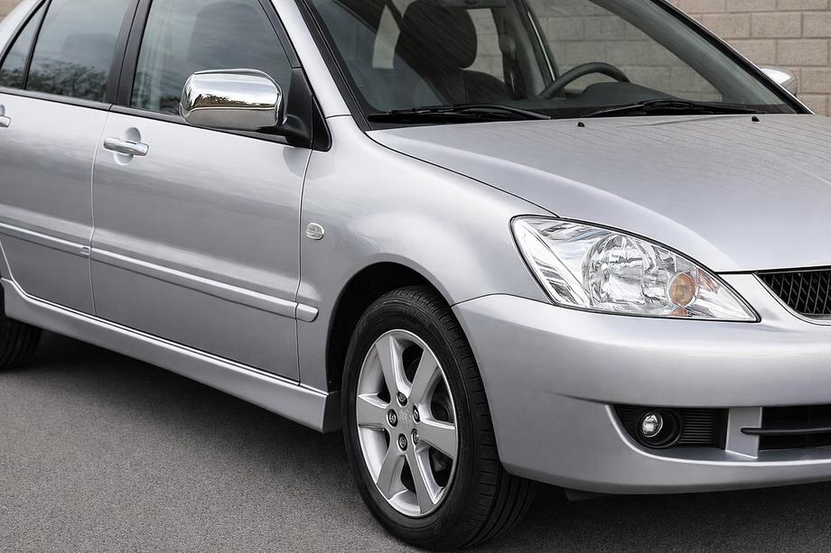 Mitsubishi Lancer 9 2004–2008 Chromové kryty zpětných zrcátek (2 ks) Image