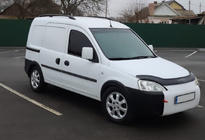 Opel Combo 2002–2012 Černé střešní ližiny Litinové patky fotografie 2