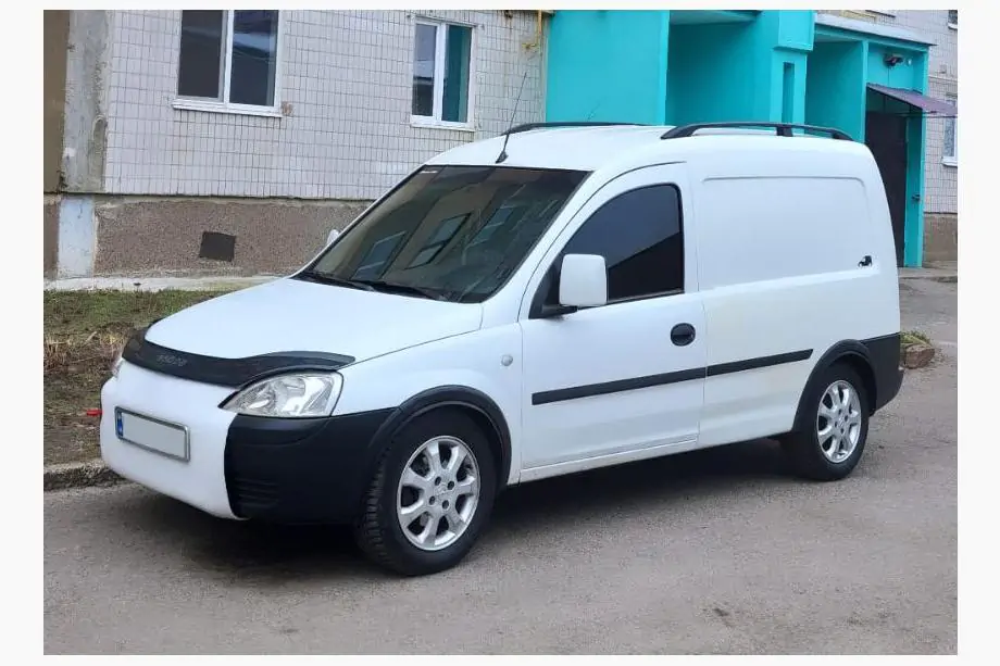 Opel Combo 2002–2012 Černé střešní ližiny Image
