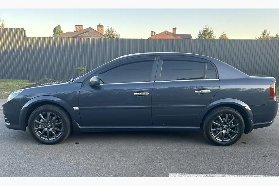 Opel Vectra C 2002–2008 Vnější okenní lišty (4 ks, nerez) Fotografie 1
