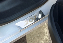 Peugeot 207 2006–2014 Nerezové kryty prahů Carmos (4 ks) fotografie 2