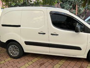 Peugeot Partner Tepee 2008–2018 Černé střešní ližiny fotografie 1
