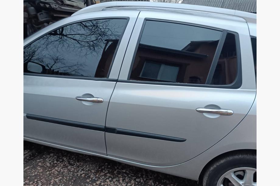 Renault Clio III 2005–2012 Nerezové kryty dveřních klik 2 ks, Carmos – turecká ocel (bez otvorů) Image