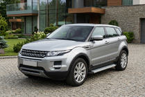 Range Rover Evoque 2012–2018 Boční nášlapy Maya V2 (2 ks, hliník) fotografie 1