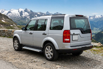 Land Rover Discovery III 2004–2009 Boční nášlapy Maya V2 (2 ks, hliník) fotografie 1